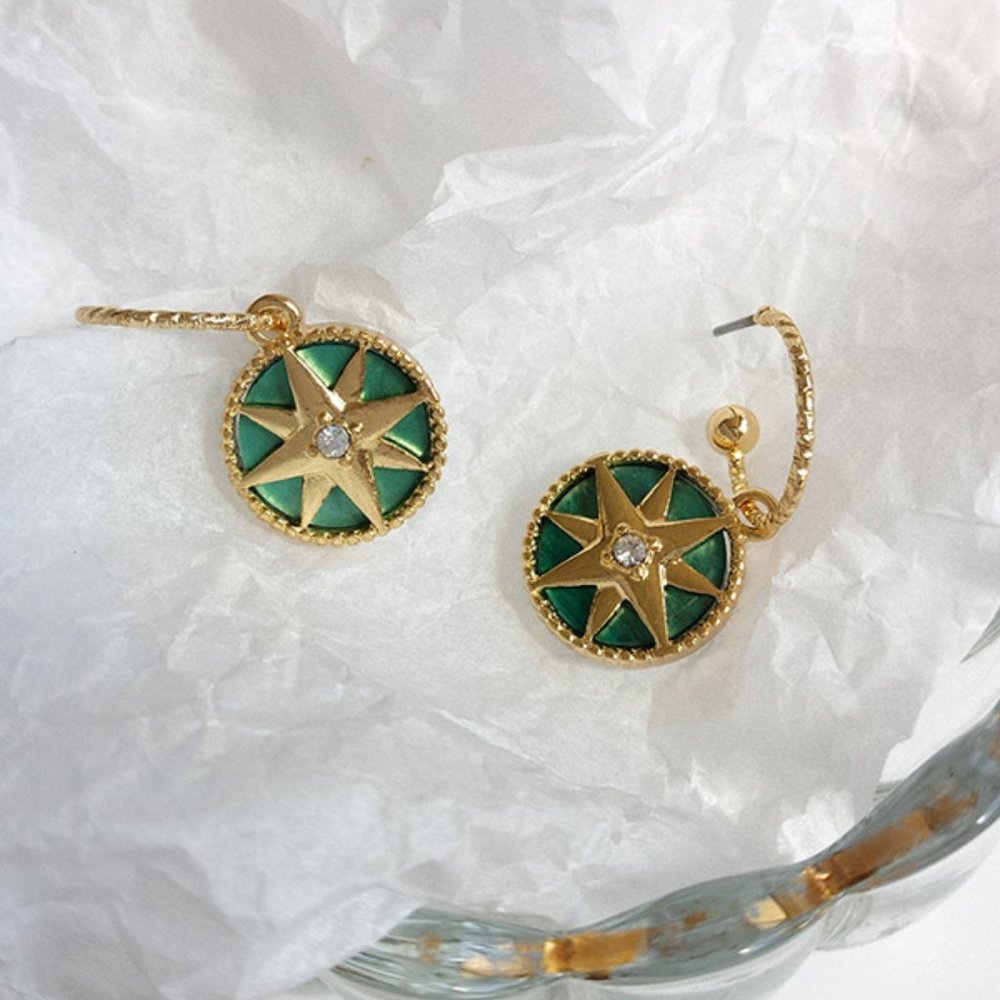 💙💕Last one Rose Des Vents Charm Hoops Earrings - Picture 2 of 9